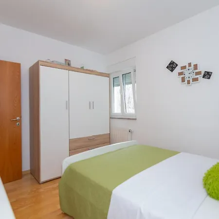 Celinka, - Makarska Svib