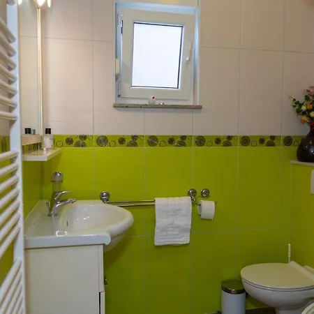 Villa Celinka, - Makarska Svib