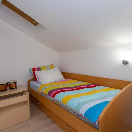 Celinka, - Makarska